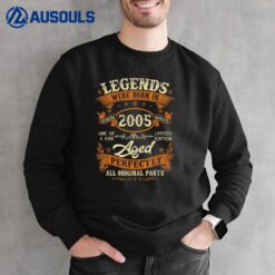 18th Birthday Vintage Born In 2005 18 Years Old Gifts Men Sweatshirt