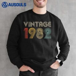 40 Year Old Gift Happy Birthday 40th Vintage Men Women 1982 Sweatshirt