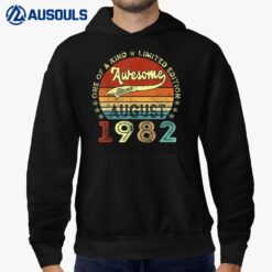 40 Year Old gift Awesome Since August 1982 40th Birthday Hoodie