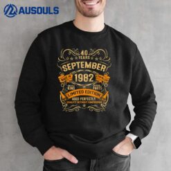 40th Birthday Gifts 40 Year Old Gift Vintage September 1982 Sweatshirt