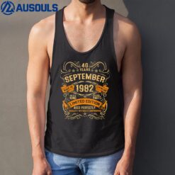 40th Birthday Gifts 40 Year Old Gift Vintage September 1982 Tank Top