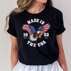 61 Year Old Patriotic Eagle USA Flag 1962 61st Birthday T-Shirt