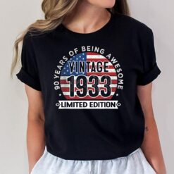 90th Birthday Gifts Men Vintage 1933 90 Years Old USA Flag T-Shirt