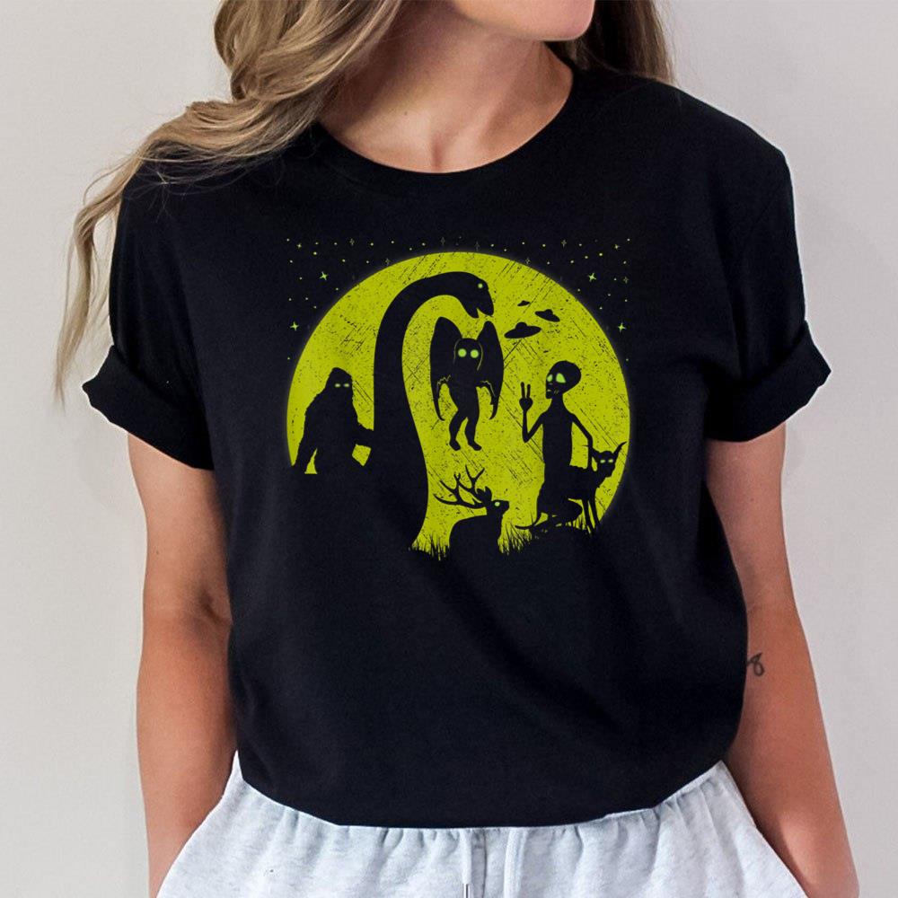 Bigfoot Loch Ness Monster And Mothman Ufos Chupacabra Alien Unisex T-Shirt
