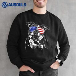 Funny Proud Old English Bulldog American Flag sunglasses Sweatshirt