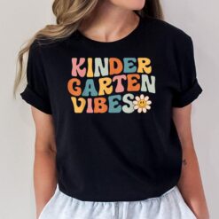 Kindergarten Vibes - Kinder Crew Retro First Day of School T-Shirt