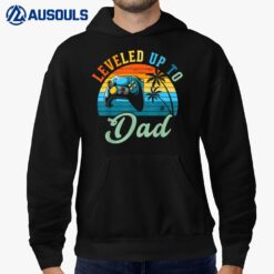 Leveled Up to Dad Birth Announcement Gift for Men Hoodie