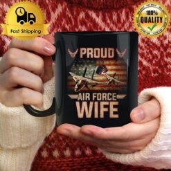 Proud Air Force Wife Veterans Day Mug