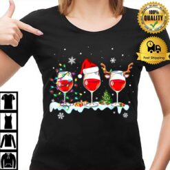 Three Wine Glasses Santa Hat Christmas Funny Wine Lover Xmas T T-Shirt