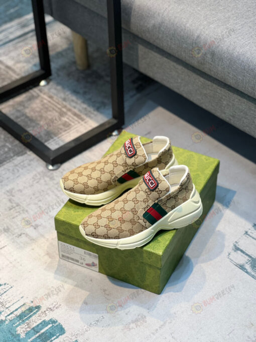 Gucci Exclusive Rhyton Shoes Sneakers In Beige