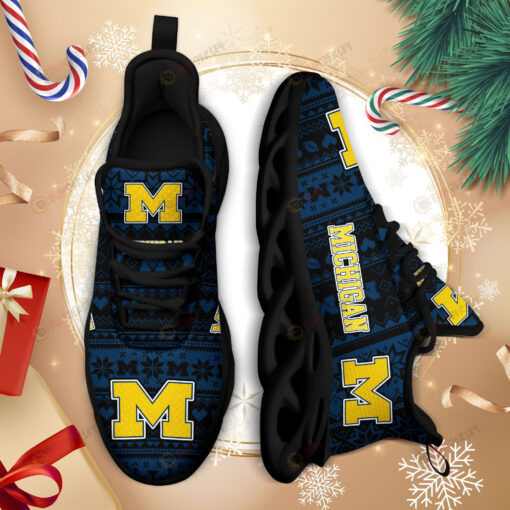 Michigan Wolverines Logo Brocade Pattern 3D Max Soul Sneaker Shoes