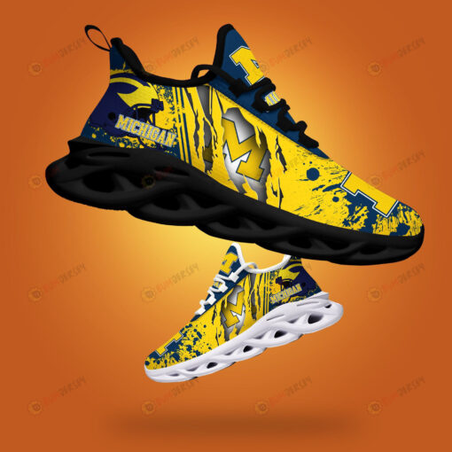 Michigan Wolverines Logo Torn And Splatter Pattern 3D Max Soul Sneaker Shoes