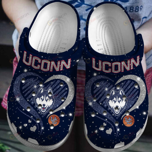 NCAA Uconn Huskies Logo Basketball Heart Purl Pattern Navy Crocband Clog Comfortable Water Shoes - AOP Clog