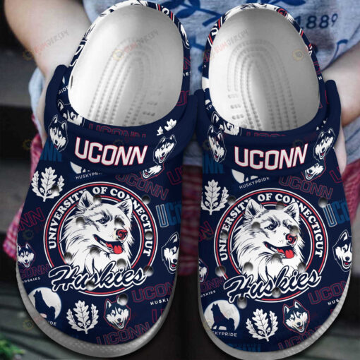 NCAA Uconn Huskies Logo Leaf Pattern Navy Crocband Clog Comfortable Water Shoes - AOP Clog