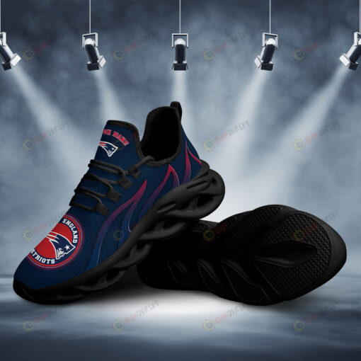 New England Patriots Logo Pattern Custom Name 3D Max Soul Sneaker Shoes