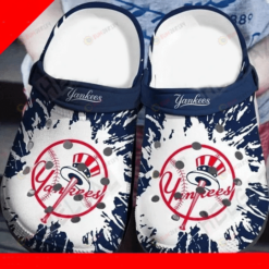 New York Yankees Crocs Classic Clogs Shoes In Blue - AOP Clog