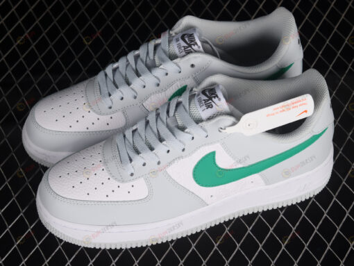 Nike Air Force 1'07 Low Shoes Sneakers