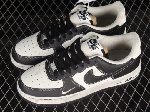 Nike Air Force 1'07 Low Shoes Sneakers - Black/ White