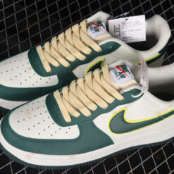 Nike Air Force 1'07 Low Shoes Sneakers - White/ Green