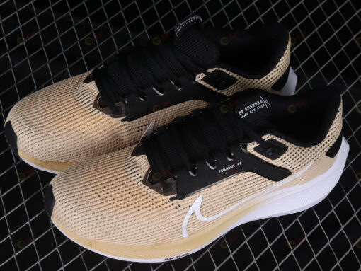 Nike Air Zoom Pegasus 40 Beige/Black-White Shoes Sneakers