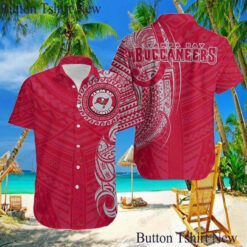 Tampa Bay Buccaneers With Team Logo Aztec Pattern Curved Hawaiian Shirt