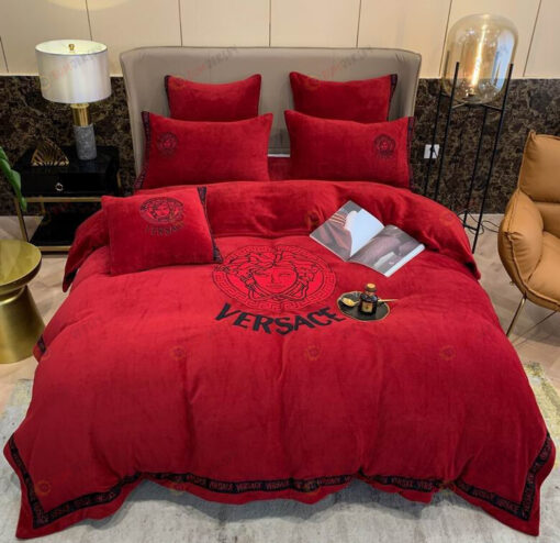 Versace Medusa Heavy Velvet Bedding Set In Red